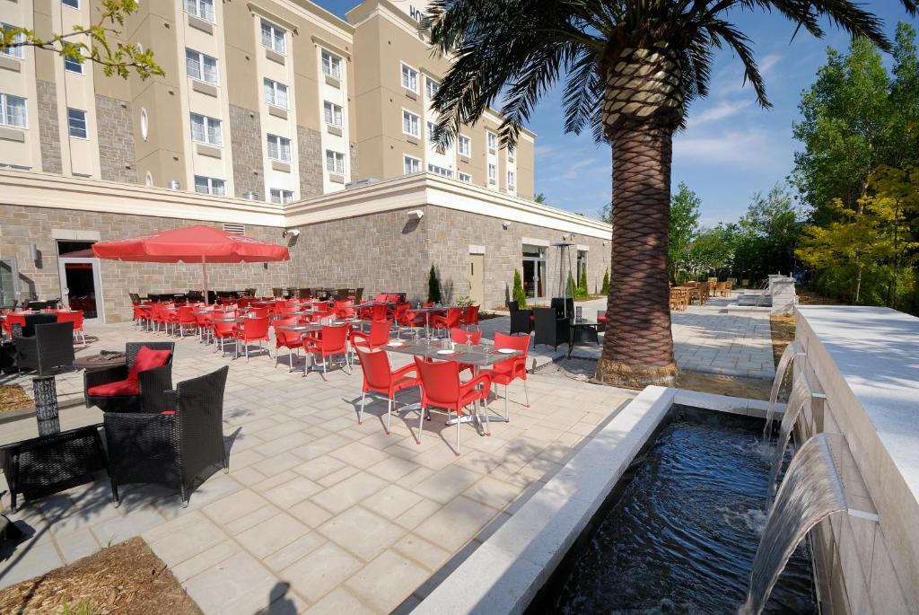 Imperia Hotel Et Suites Terrebonne Luaran gambar