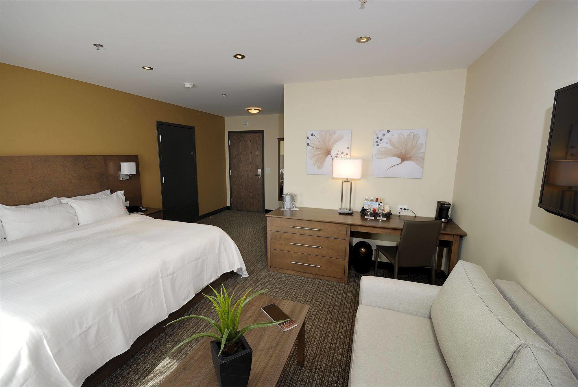 Imperia Hotel Et Suites Terrebonne Luaran gambar
