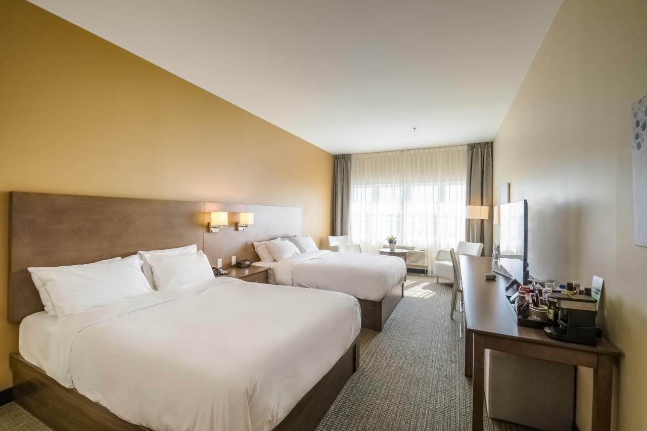 Imperia Hotel Et Suites Terrebonne Luaran gambar