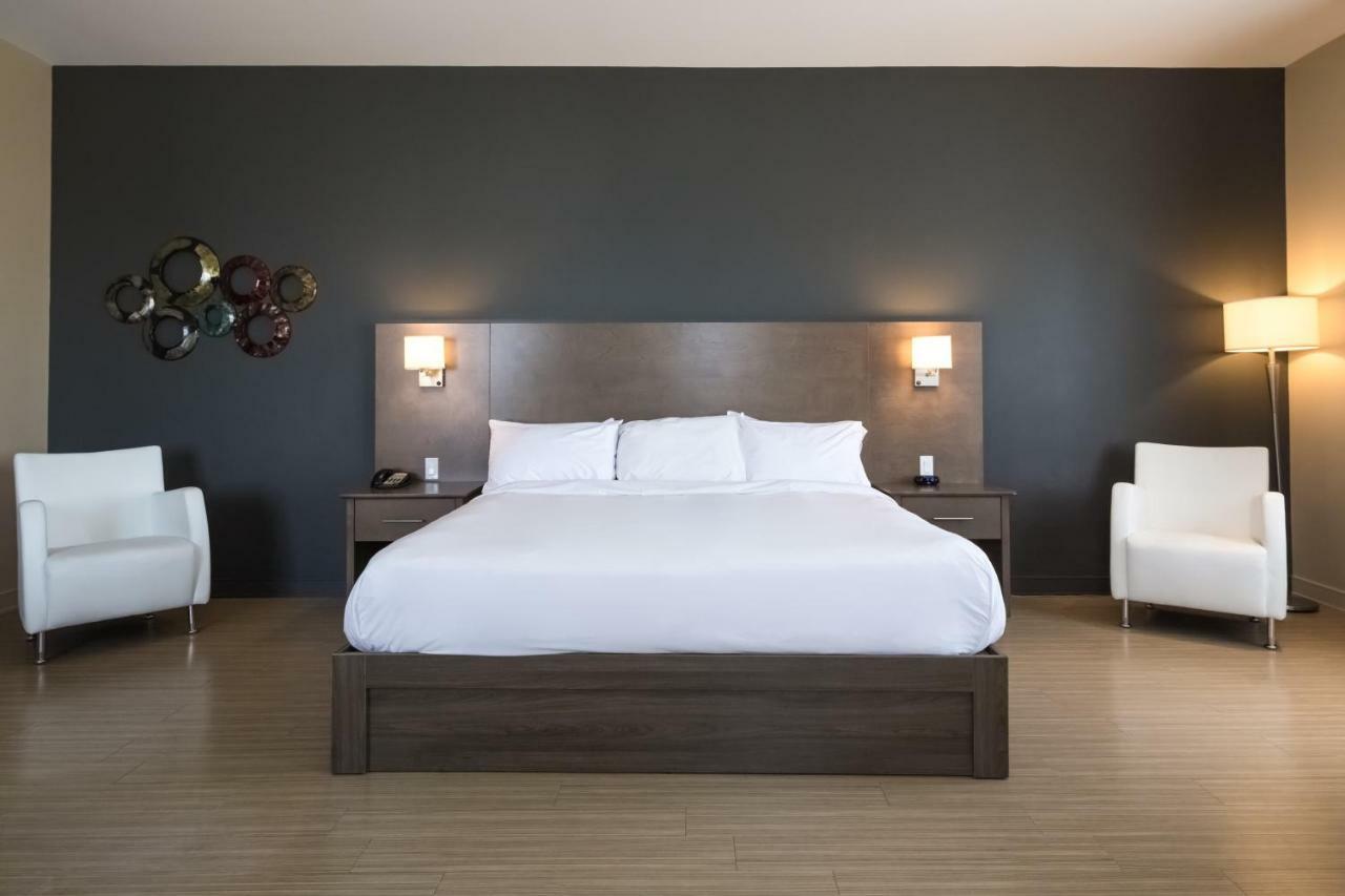 Imperia Hotel Et Suites Terrebonne Luaran gambar