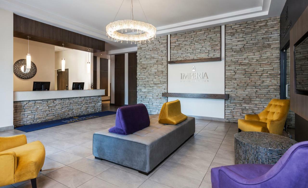 Imperia Hotel Et Suites Terrebonne Luaran gambar
